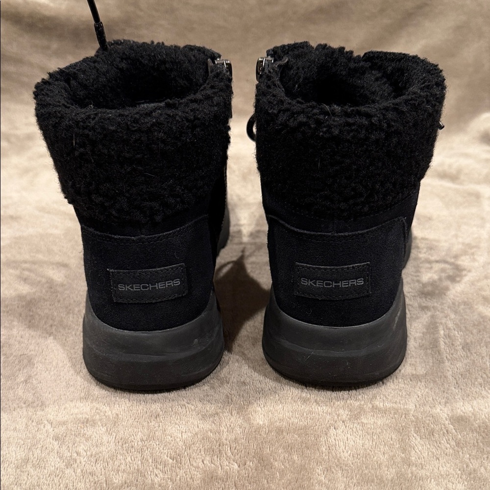 Skechers Women's Black Lace-Up Fleece Winter Boots - Picture 2 of 6